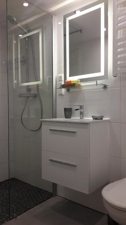 Апартаменты Cracow Jacuzzi Apartments - White Room Краков